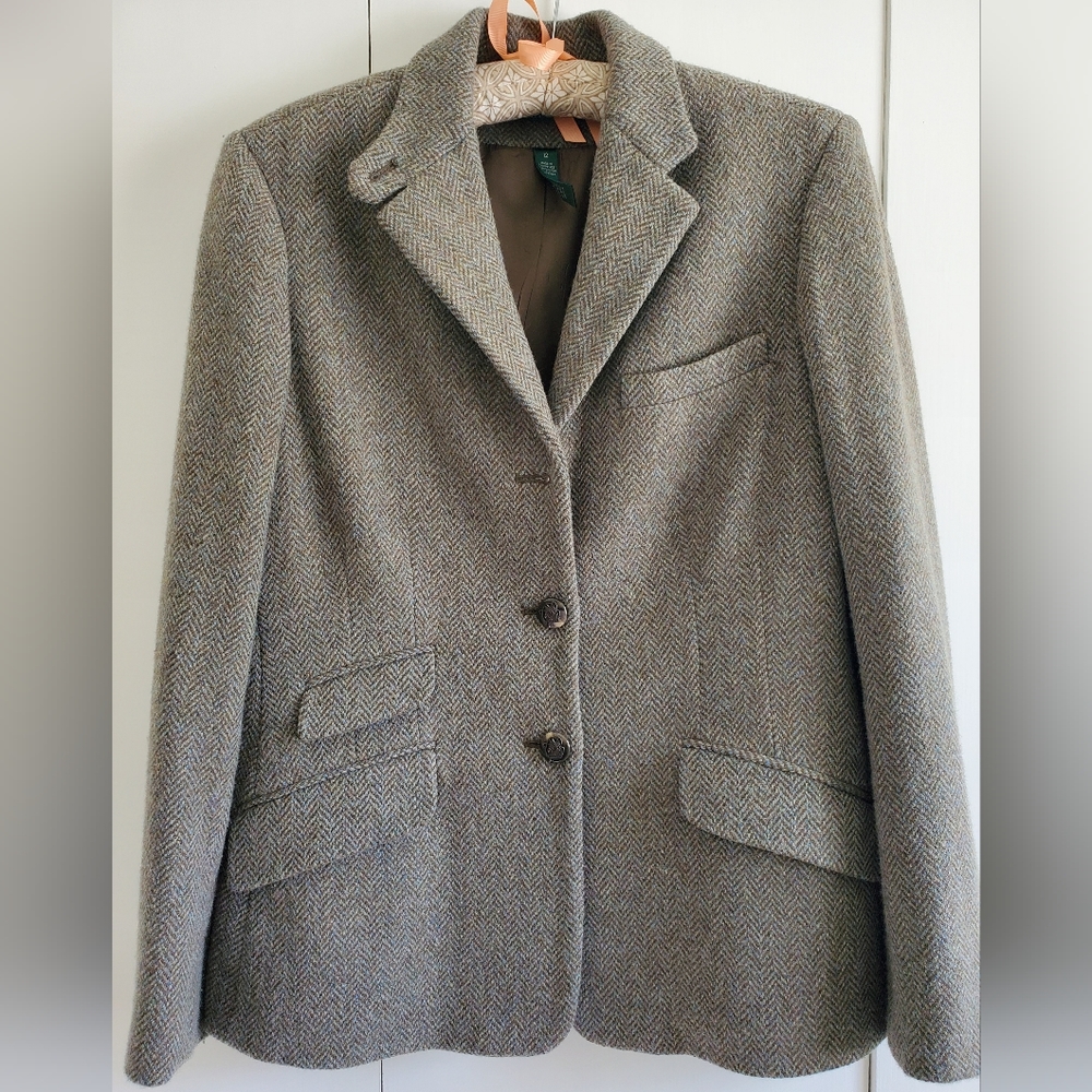 Beautiful herringbone tweed blazer in excellent cond